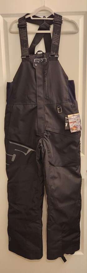 F03000101-140-002 509 Range Insulated Snowmobile Bib Stealth - Mens Large New