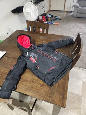 Ca-72-8511-c Castle 2025 Youth Strike G6 Insulated Snowmobile Jacket Black/red
