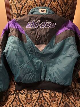 440-183 Ski-doo Vintage / Retro Snowmobile Jacket Woman S Medium Green Purple Black