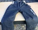Polaris Women Throttle Bibs Snow Pants, 2XL Black, New, 3M Thinsulate. Fixed Price $175.00.