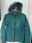Womans Fly Low Winter Jacket Size Small. Fixed Price $99.00.